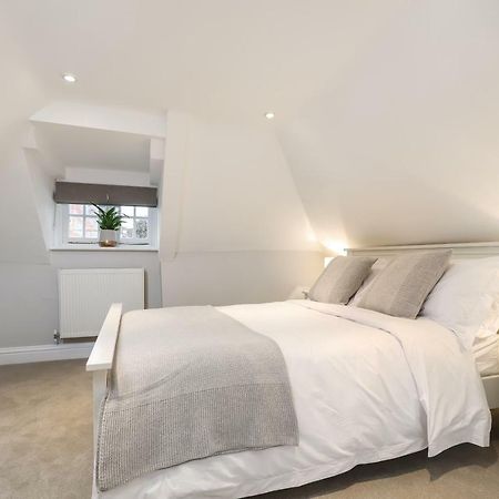 Gorgeous Apartment In The Centre Of Winchester Exterior foto