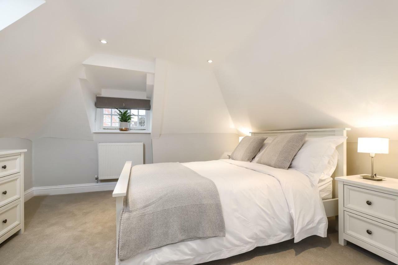 Gorgeous Apartment In The Centre Of Winchester Exterior foto